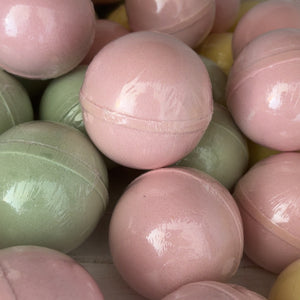 Handmade Bath Bombs

Relaxing, Skin-Friendly & Handmade in Australia