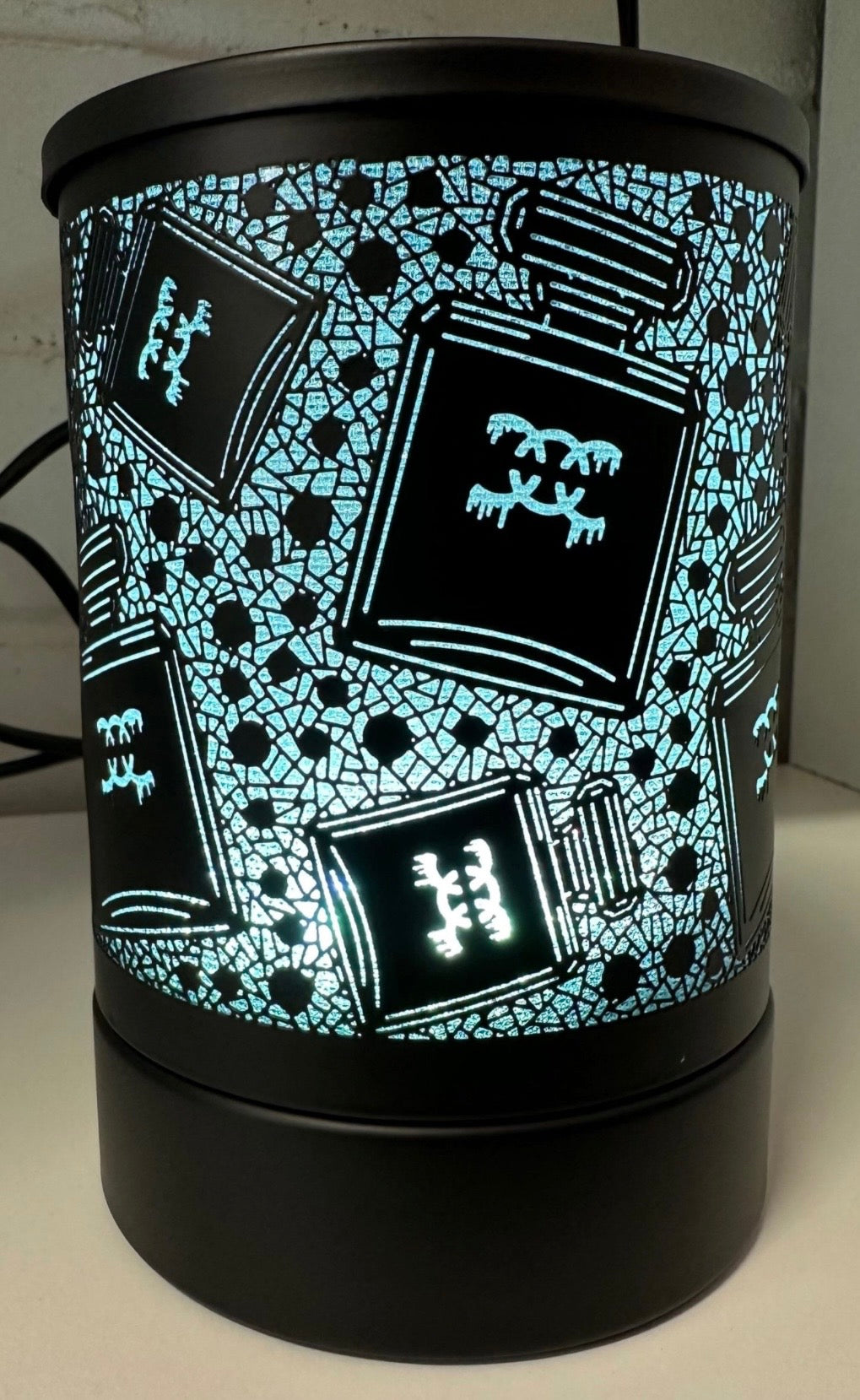 Perfume Queen Black Electric Wax Melt Burner